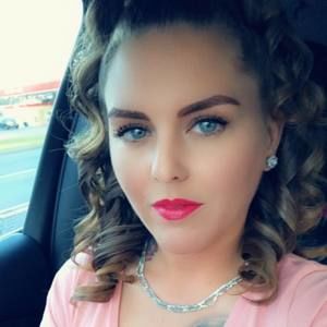 Meet your Posher, Lorraine